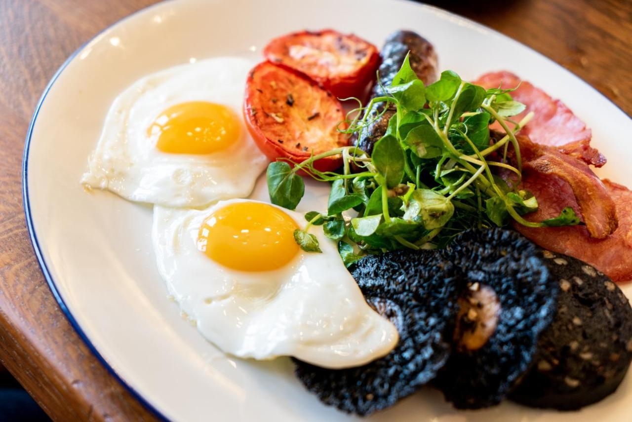 The Highdown - Brunning And Price Hotel Worthing Bagian luar foto